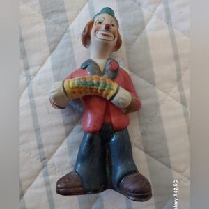 Vintage Ceramic Clown figure Pre-owned very good conditions 80's-90's